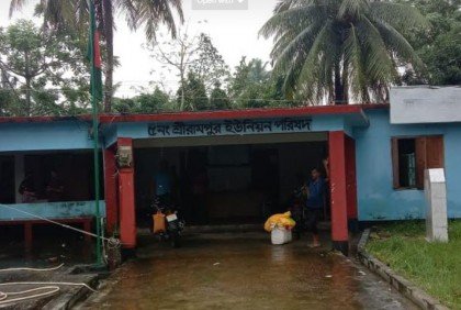 আত্মগোপনে দুমকির তিন ইউপি চেয়ারম্যান