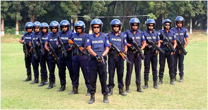 সরানো হচ্ছে সব কমিশনার রেঞ্জ ডিআইজি এসপি