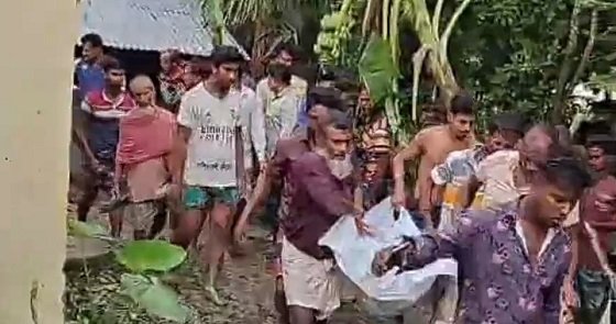 পটুয়াখালীতে মাটির গর্ত খুড়ে এক নারীর মরদেহ উদ্ধার