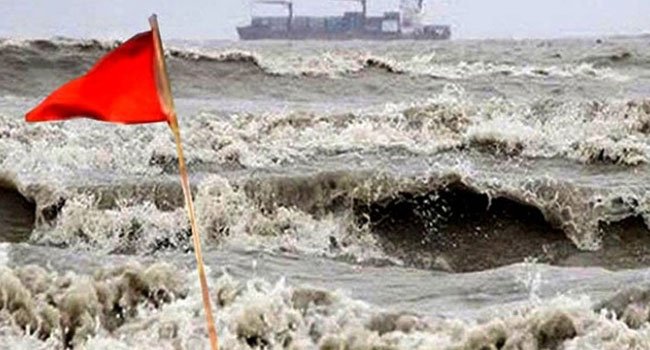 বঙ্গোপসাগরে লঘুচাপ – পায়রা বন্দরে ৩ নম্বর সঙ্কেত
