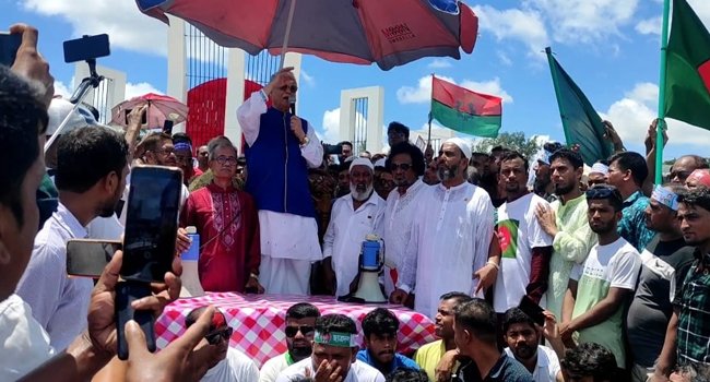 ১৬ বছর পর পটুয়াখালীতে প্রকাশ্য জনসভায় আলতাফ হোসেন চৌধুরী