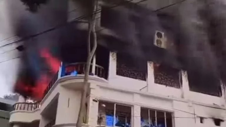 ভান্ডারিয়ায় এমপি ও উপজেলা চেয়ারম্যানের বাড়িতে ভাঙচুর, অগ্নিসংযোগ