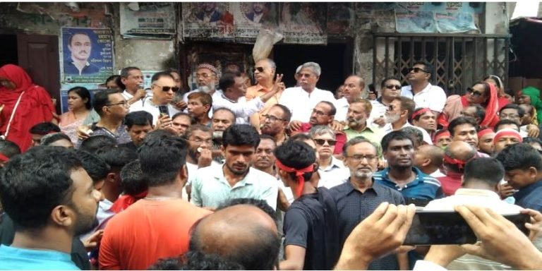 বরিশালে নেতাকর্মীদের পদচারণায় সরগরম বিএনপির কার্যালয়, বিজয় মিছিল