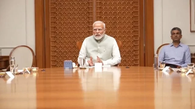 বাংলাদেশ পরিস্থিতি নিয়ে জরুরি বৈঠক মোদির