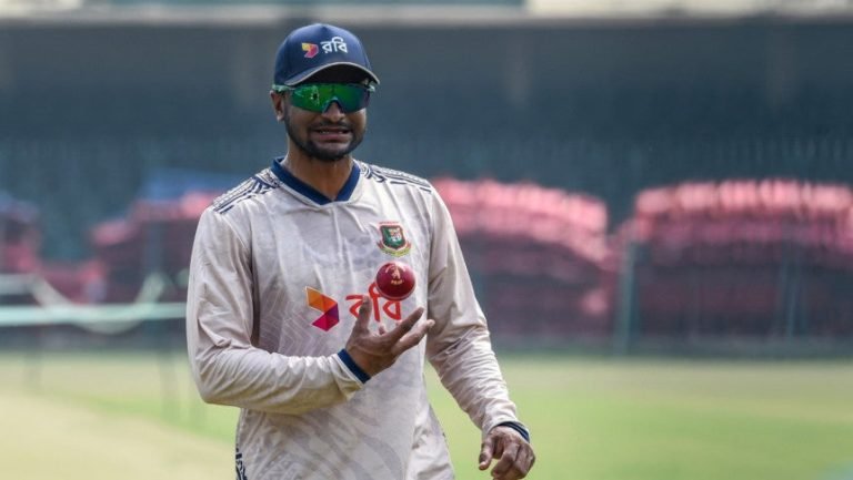 রাওয়ালপিন্ডিতে ২৬৪ রানে পিছিয়ে  বাংলাদেশ