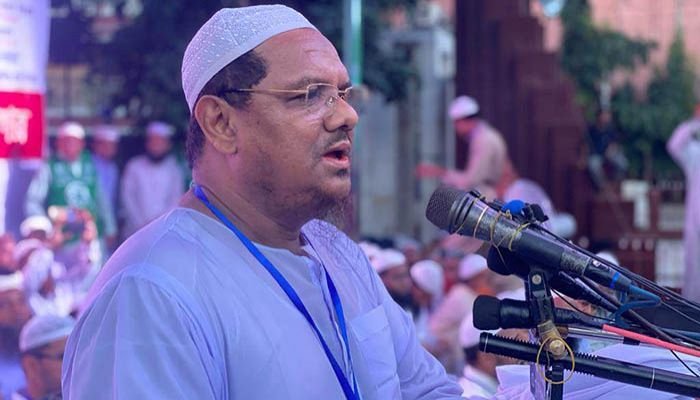 পাচার করা অর্থ দেশে এনে বাজেয়াপ্ত করার দাবি চরমোনাই পীর