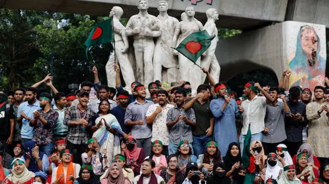 নতুন ‘রাজনৈতিক দল’ গঠন করছে শিক্ষার্থীরা