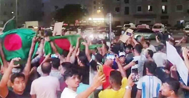 বঙ্গবন্ধু মেডিকেলে ভাঙচুর ও অগ্নিকাণ্ড