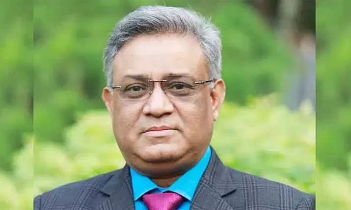 পদত্যাগ করলেন ঢাকা বিশ্ববিদ্যালয়ের উপাচার্য