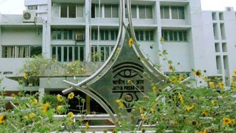 ৫১ সাংবাদিককে নিষিদ্ধ করতে প্রেসক্লাবে তালিকা