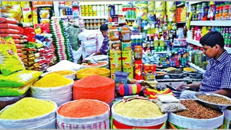 দ্রব্যমূল্য কমানোর আল্টিমেটাম দিলেন শিক্ষার্থীরা