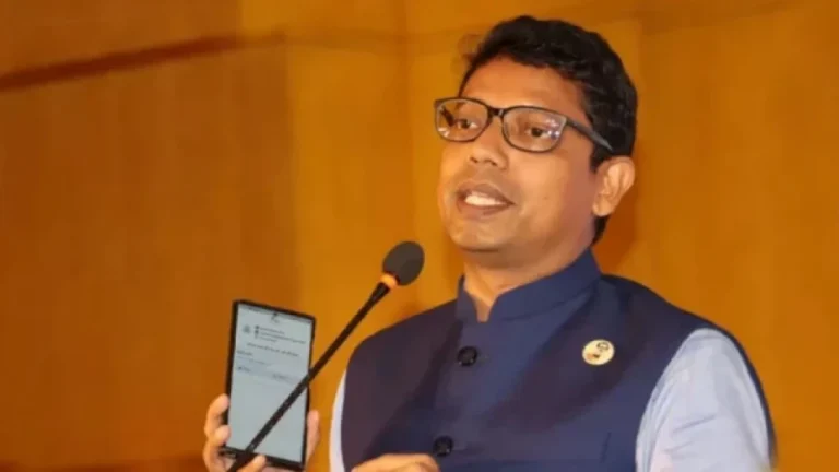 পলকের নির্দেশে ইন্টারনেট বন্ধ করে বিটিআরসি