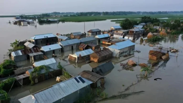 ৪৮ ঘণ্টার মধ্যে বন্যা পরিস্থিতি উন্নতির পূর্বাভাস
