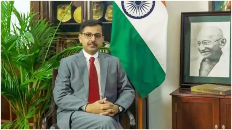 অন্তর্বর্তী সরকারের শপথ অনুষ্ঠানে অংশ নেবেন ভারতের হাইকমিশনার