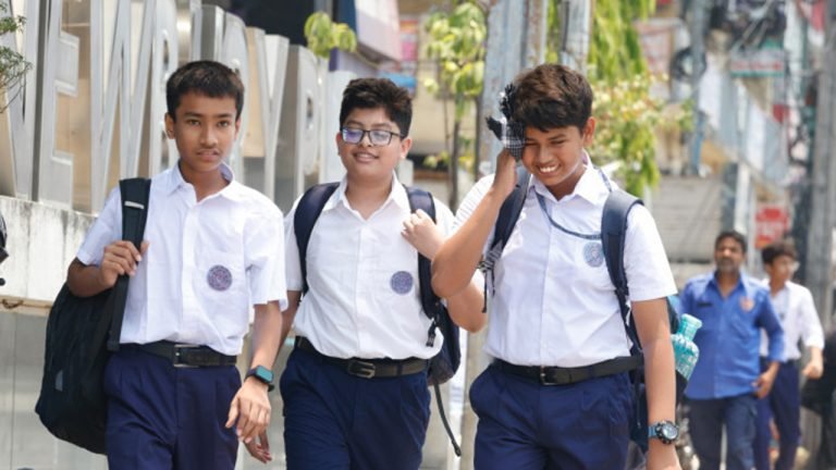 এক মাস পর খুলল শিক্ষাপ্রতিষ্ঠান,