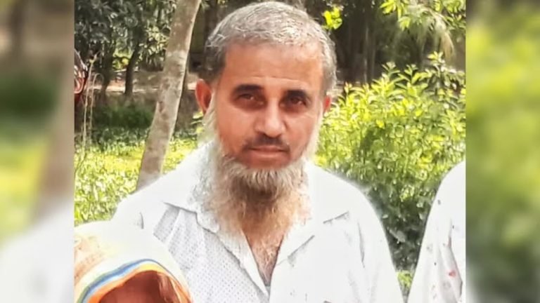 মাছ ধরে বাড়ি ফেরা হলো না নলছিটি আজিজের