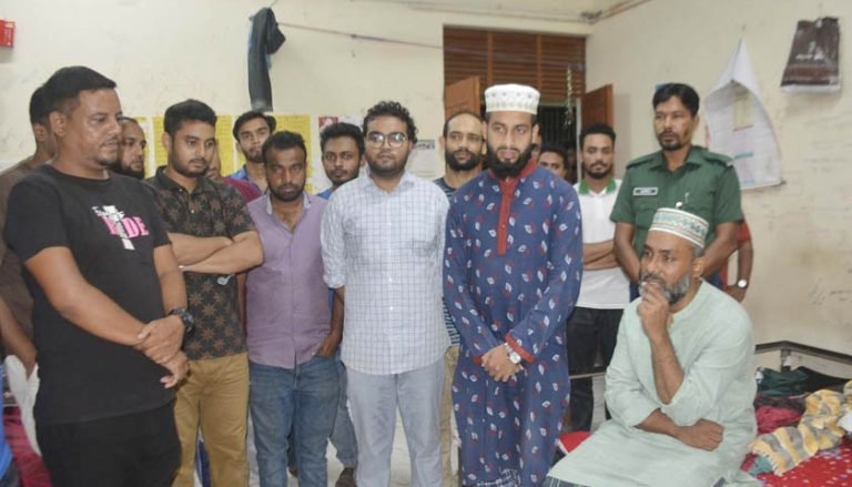 পবিপ্রবির হল পরিদর্শনে নতুন উপাচার্য