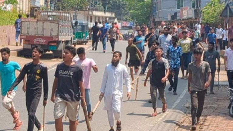 খাগড়াছড়ি জেলা সদর ও রাঙামাটি শহরে ১৪৪ ধারা জারি : পাহাড়ে সংঘর্ষে নিহত ৪