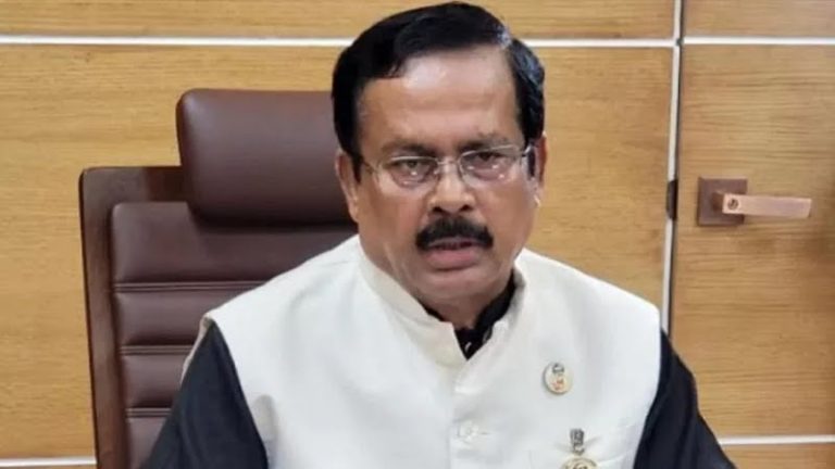 বরিশালে জমি লিখে না দেওয়ায় মামলা দিয়ে হয়রানি করতেন নানক