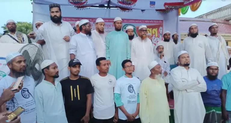 কুয়াকাটায় ইসলামী আন্দোলনের গণসমাবেশে আ.লীগ নেতাকর্মীদের যোগদান