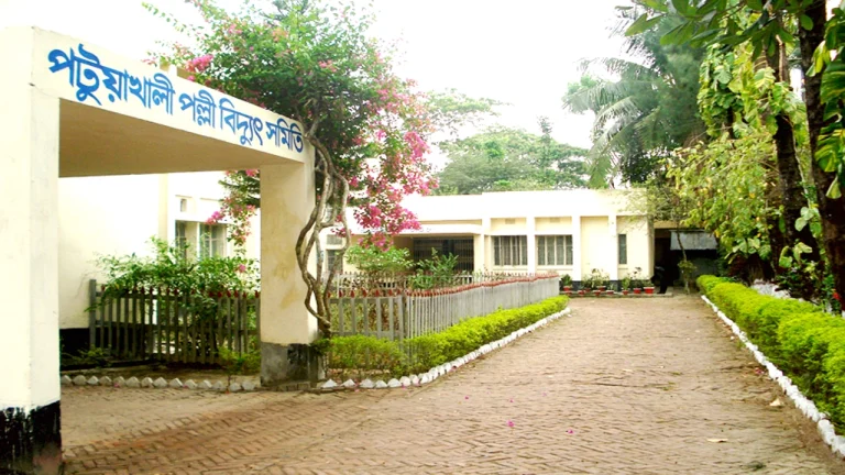 লোডশেডিং ‘ভুতুড়ে’ বিলে বিপাকে পটুয়াখালীর গ্রাহকরা