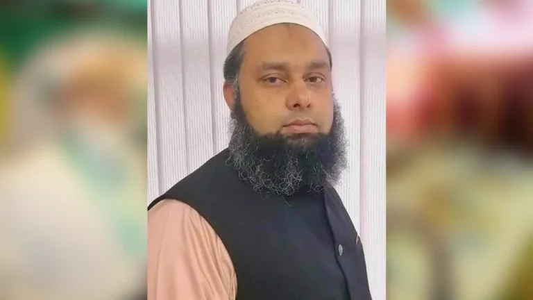 মোবাইল চার্জে দিয়ে ঘুম, বিস্ফোরণে চিকিৎসকের মৃত্যু