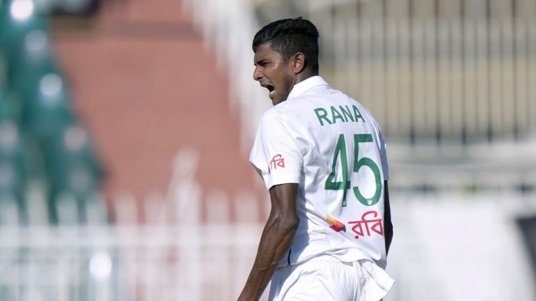 নাহিদের বোলিং তোপে এলোমেলো পাকিস্তান 