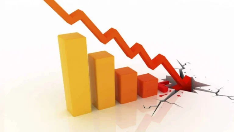 শেয়ারবাজারে বড় দরপতনে দিশেহারা বিনিয়োগকারী