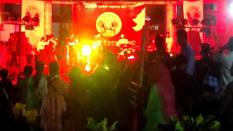 বানবাসী মানুষদের পূনর্বাসন সহায়তা প্রদানের লক্ষ্যে পটুয়াখালীতে কনসার্ট