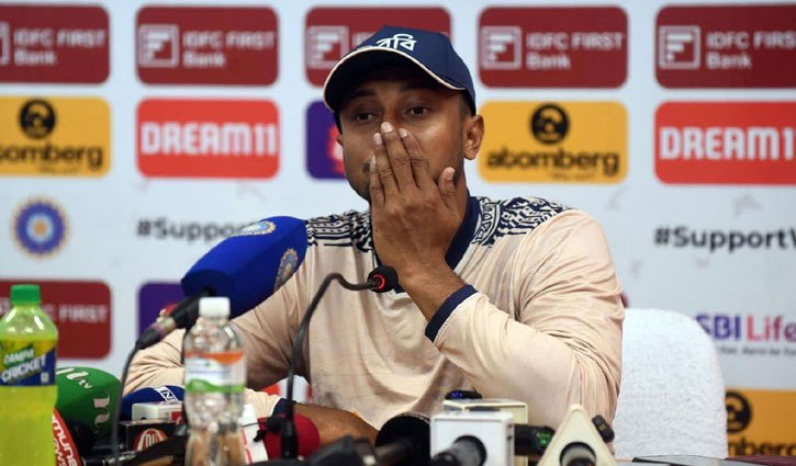 দক্ষিণ আফ্রিকার বিপক্ষে খেলেই টেস্ট থেকে অবসরে সাকিব
