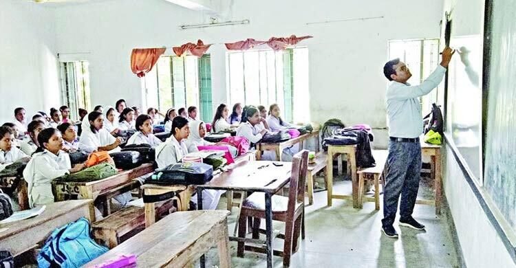 শিক্ষাপ্রতিষ্ঠানে শিক্ষক সংকট কাটাতে বিশেষ গণবিজ্ঞপ্তির প্রস্তাব