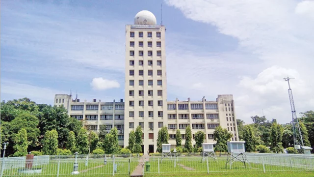 সপ্তাহজুড়েই বৃষ্টির আভাস, বাড়তে পারে গরমও