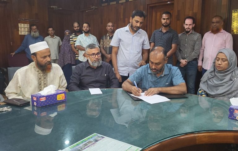 ২০০৯ থেকে ২০২৪ পর্যন্ত পবিপ্রবির সকল অনিয়মের বিচার হবে: যোগদান শেষে নতুন ভিসি