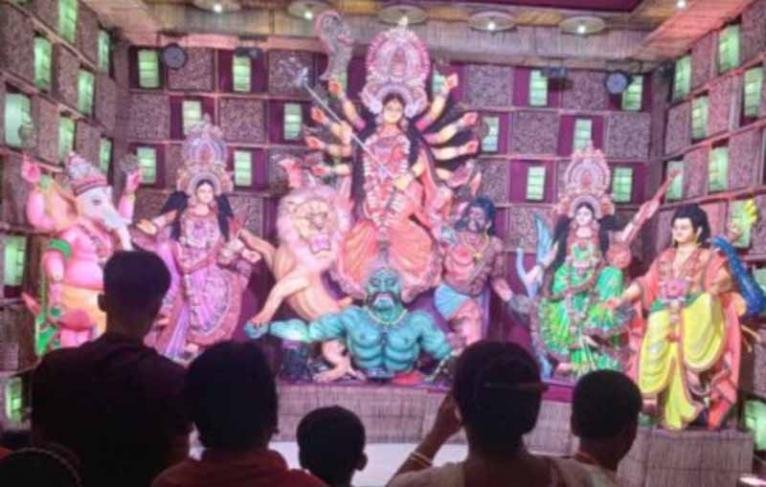 পটুয়াখালীতে ১৭৬ মন্ডপে দুর্গাপূজা, নিরাপত্তায় আইনশৃংঙ্খলা বাহিনী