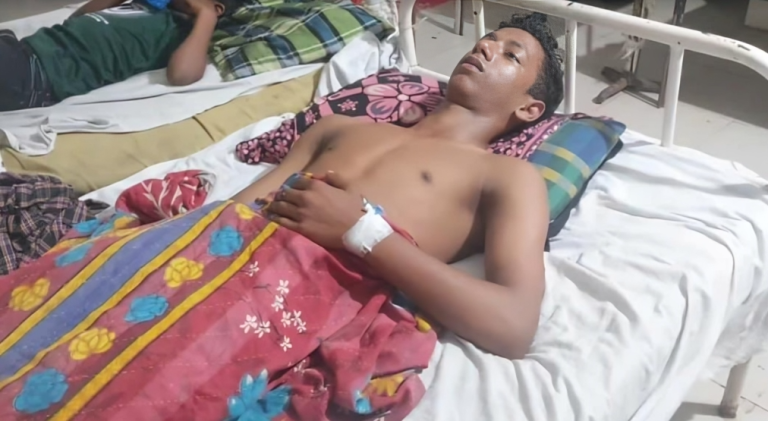 বাউফলে কিশোর গ্যাং আতঙ্কে শিক্ষার্থীদের নিরাপত্তা নিয়ে চরম উদ্বেগ