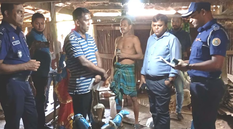 কাউখালীতে প্রতিপক্ষকে ফাঁসাতে প্রতিমা ভাঙচুর, গ্রেফতার ১