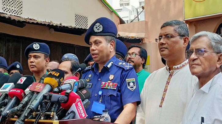 দুর্গাপূজায় থাকবে তিন ধাপে নিরাপত্তা : আইজিপি