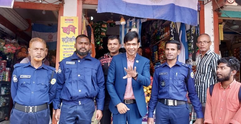 বাউফলে ভোক্তা অধিকারের অভিযানে ৫ প্রতিষ্ঠানকে জরিমানা
