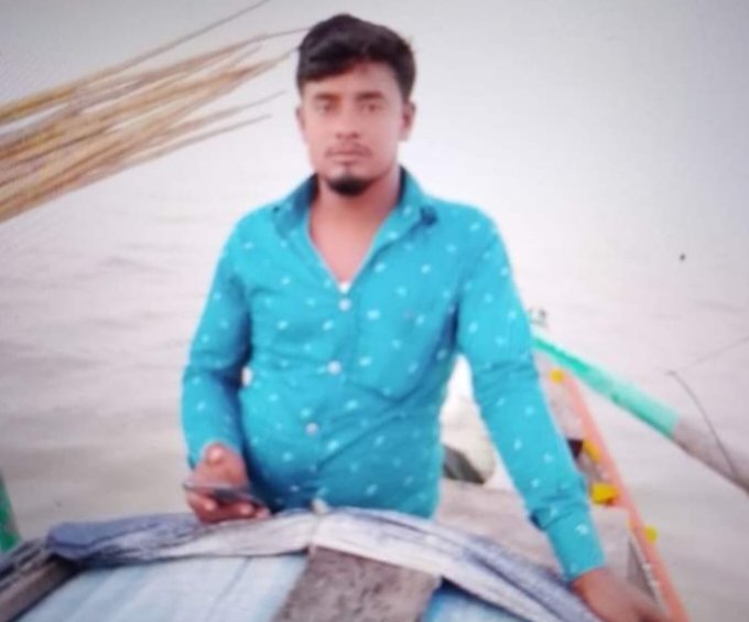 মেঘনা নদীতে ইলিশ মাছ শিকারে গিয়ে বজ্রপাতে জেলে নিহত