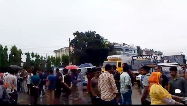 অটোপাসের কারণে শিক্ষার্থীদের ভবিষ্যত অনিশ্চিত