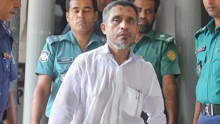 ৮ বছরের সাজা থেকে খালাস পেলেন লুৎফুজ্জামান বাবর