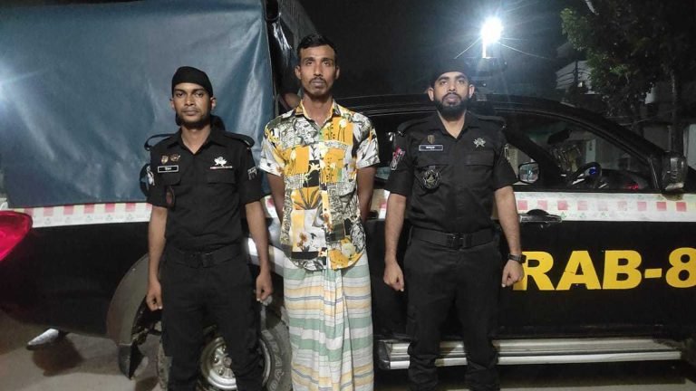 পিরোজপুরে মৃত্যুদণ্ড সাজাপ্রাপ্ত আসামি গ্রেপ্তার