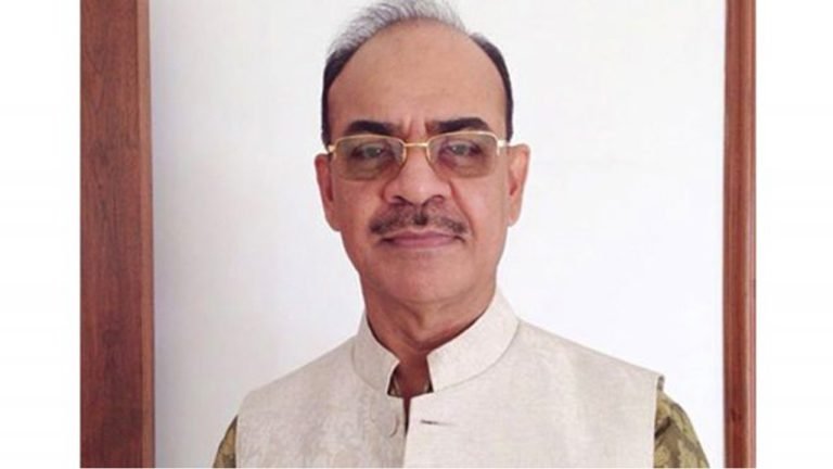 সাবেক বিমানমন্ত্রী ফারুক খান গ্রেপ্তার, ডিবির কাছে হস্তান্তর