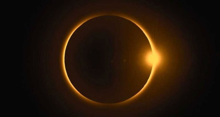 বছরের শেষ বিরল সূর্যগ্রহণ