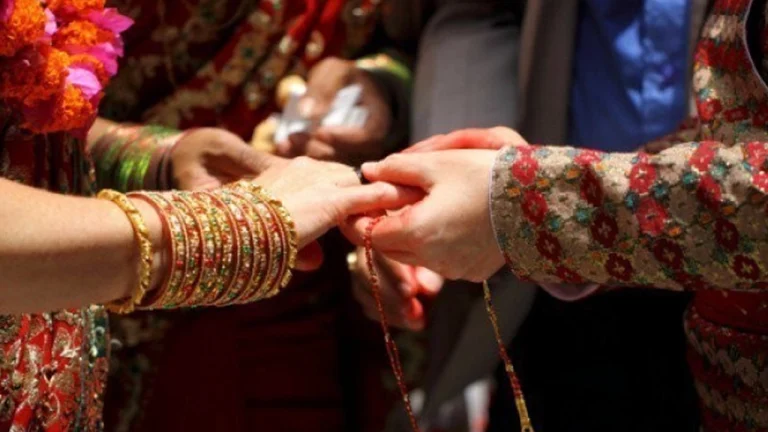 ভোলায় বিয়ের গেটে টাকার বিরোধে সংঘর্ষ, আহত ২৫