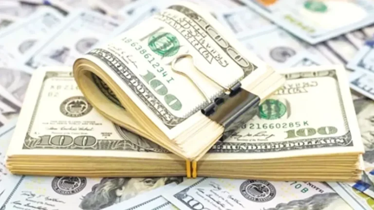 রেমিট্যান্স পাঠানোর তালিকায় বাংলাদেশের অবস্থান প্রথম