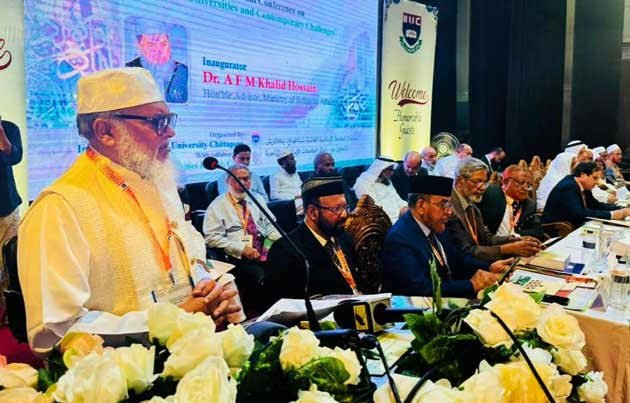 ইসলামি বইমেলার উদ্বোধন করলেন ধর্ম উপদেষ্টা
