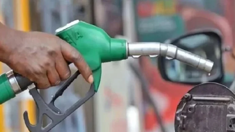 ২০২৫ সালে ব্যারেলপ্রতি তেলের দাম ৬০ ডলারে নামতে পারে