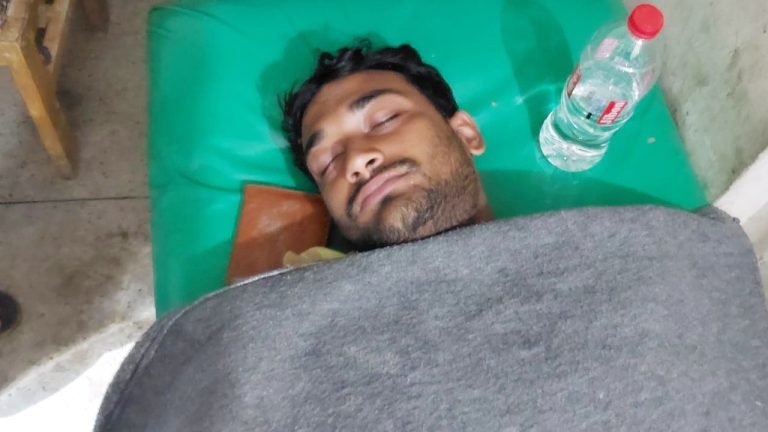 কুয়াকাটা সমুদ্র সৈকত থেকে হাত-পা বাঁধা অবস্থায় যুবক উদ্ধার