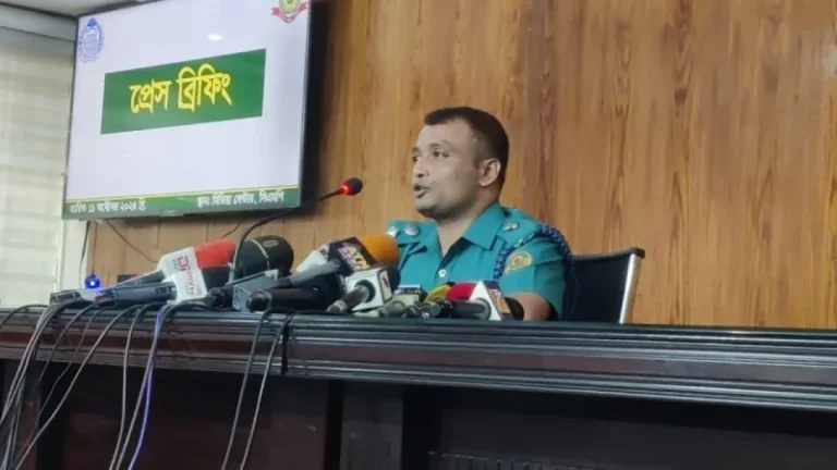 পূজামণ্ডপে ইসলামি সঙ্গীত: আটককৃতদের পরিচয় জানাল পুলিশ
